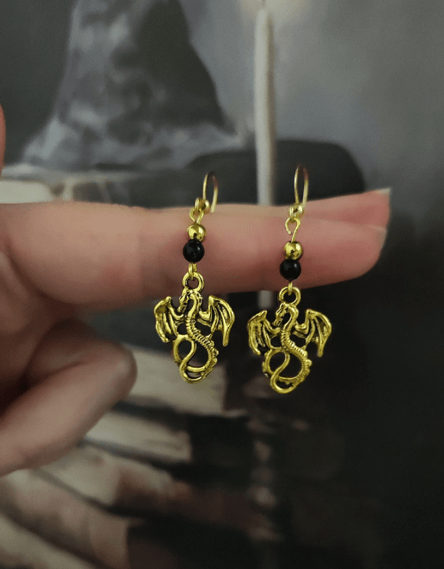 Boucles d'oreilles dragon dorées