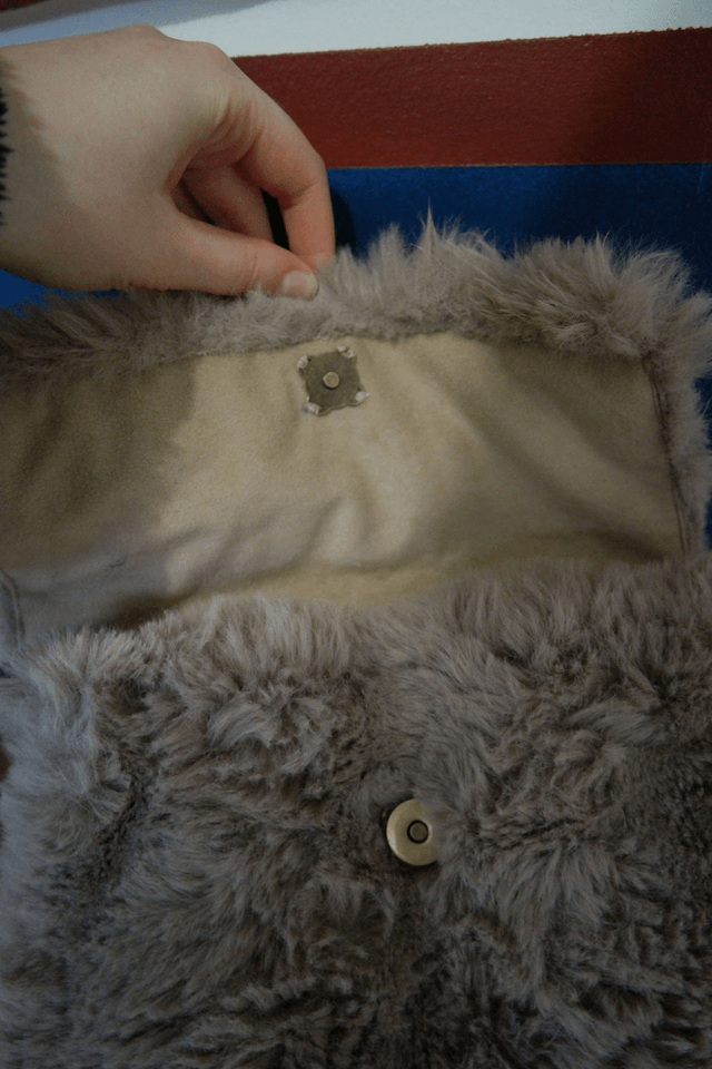 Sac monstre gris